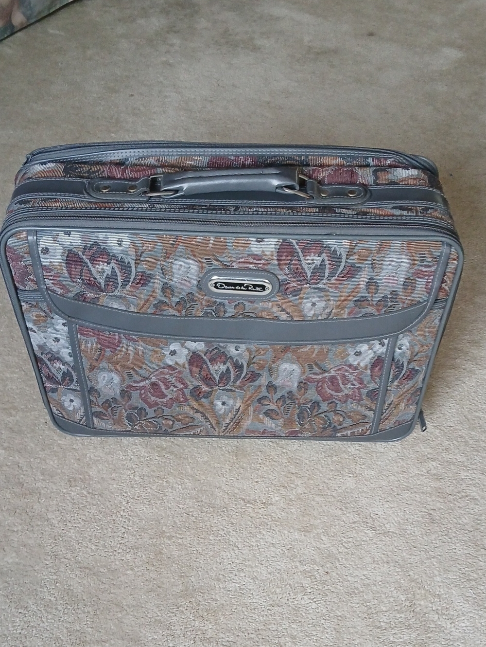 Oscar de la Renta Small Classic Floral Tapestry Small Suitcase